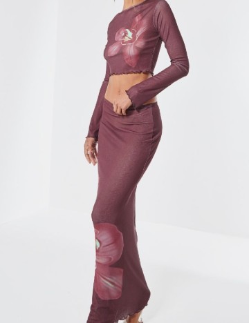 Fusta PRETTYLITTLETHING, visiniu