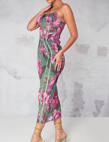 Rochie lunga PRETTYLITTLETHING, verde