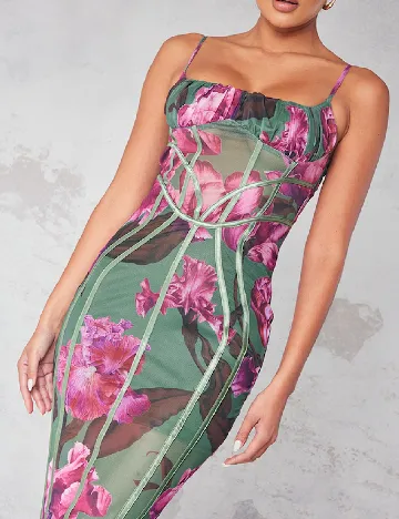 Rochie lunga PRETTYLITTLETHING, verde