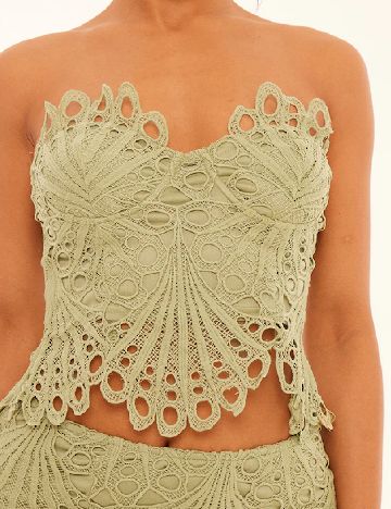 Top PRETTYLITTLETHING, verde