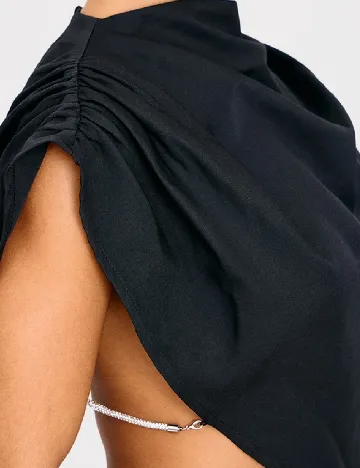 Top PRETTYLITTLETHING, negru