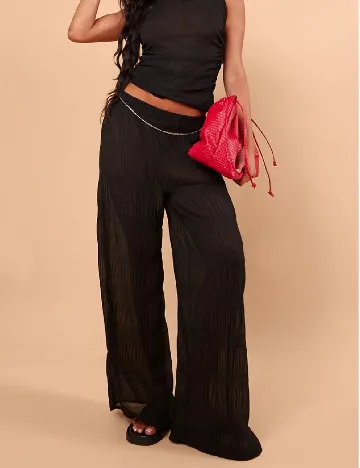 Pantaloni PRETTYLITTLETHING, negru