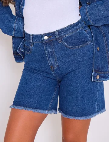 Pantaloni scurti PRETTYLITTLETHING, albastru