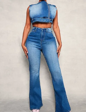 Top PRETTYLITTLETHING, albastru