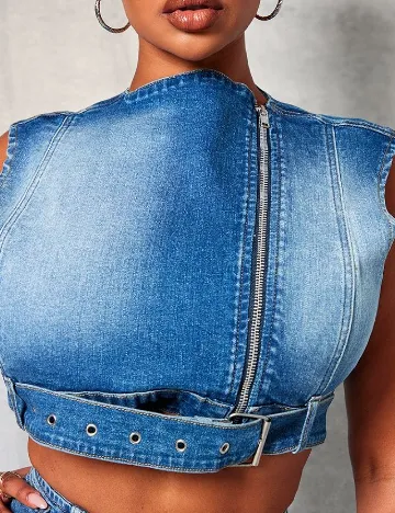 Top PRETTYLITTLETHING, albastru
