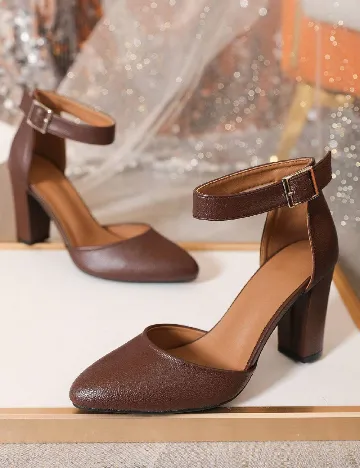 Pantofi SHEIN, maro