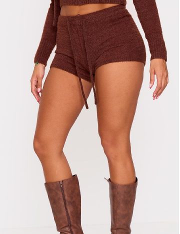 Pantaloni scurti PRETTYLITTLETHING, maro