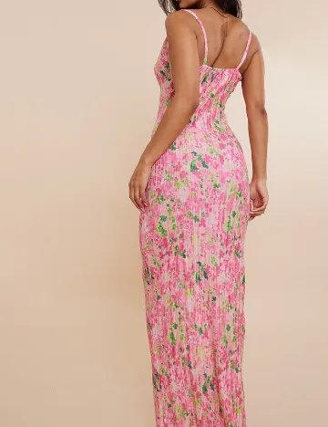 Rochie lunga PRETTYLITTLETHING, roz