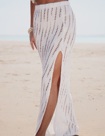 Fusta de plaja PRETTYLITTLETHING, alb