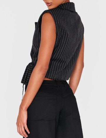 Vesta PRETTYLITTLETHING, negru