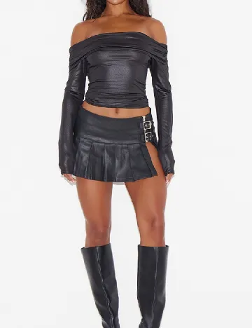 Top PRETTYLITTLETHING, negru