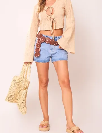 Pantaloni scurti PRETTYLITTLETHING, albastru