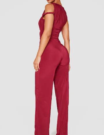 Salopeta PRETTYLITTLETHING, visiniu