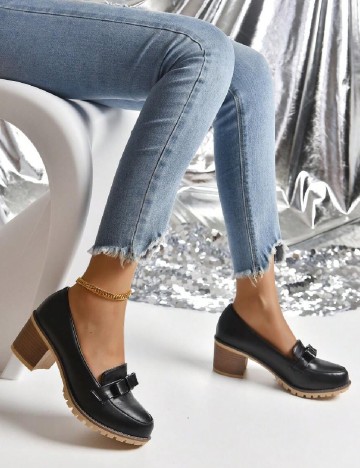 Pantofi SHEIN, negru