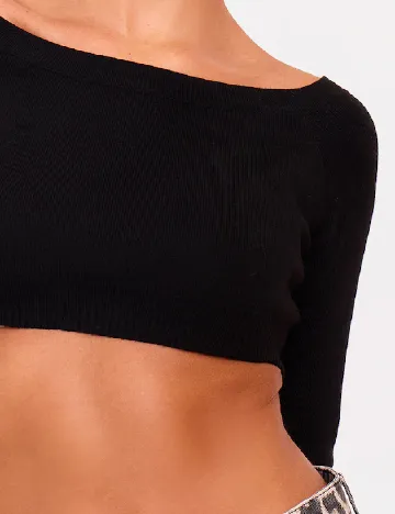 Top PRETTYLITTLETHING, negru