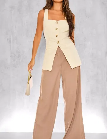 Vesta PRETTYLITTLETHING, crem