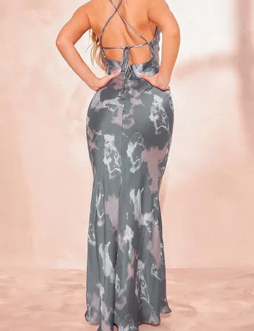 Rochie lunga PRETTYLITTLETHING, gri
