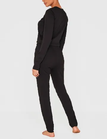 Bluza PRETTYLITTLETHING, negru