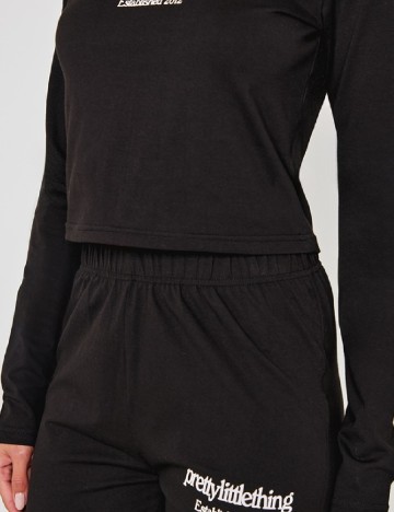 Bluza PRETTYLITTLETHING, negru