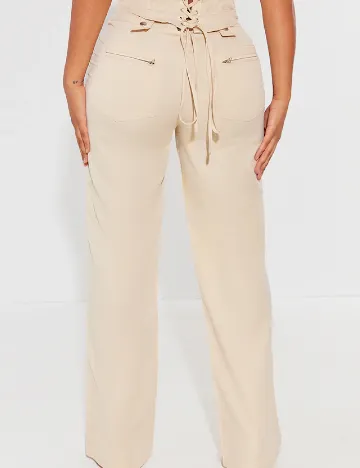 Pantaloni PRETTYLITTLETHING, crem