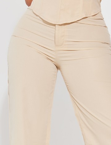 Pantaloni PRETTYLITTLETHING, crem