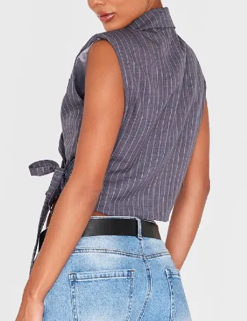 Vesta PRETTYLITTLETHING, gri