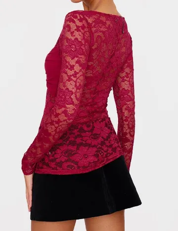 Bluza PRETTYLITTLETHING, visiniu