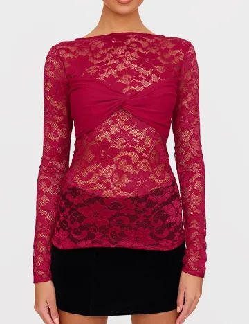 Bluza PRETTYLITTLETHING, visiniu