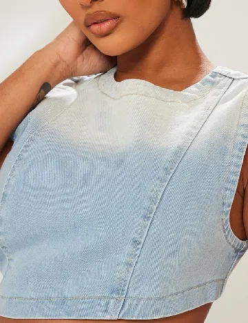 Top PRETTYLITTLETHING, albastru