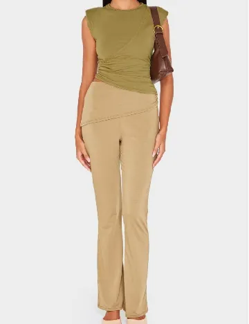 Maiou PRETTYLITTLETHING, verde