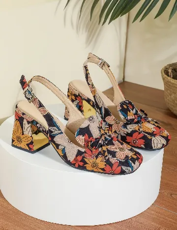 Pantofi SHEIN, floral print