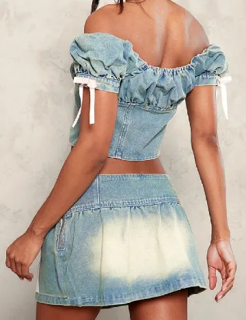 Top PRETTYLITTLETHING, albastru