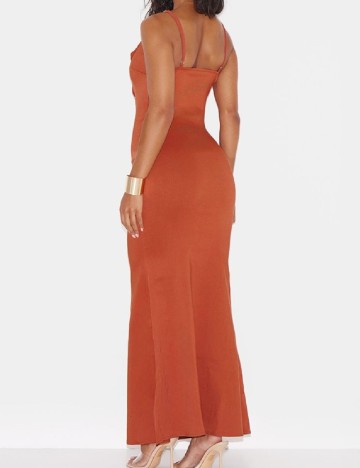Rochie lunga PRETTYLITTLETHING, caramiziu