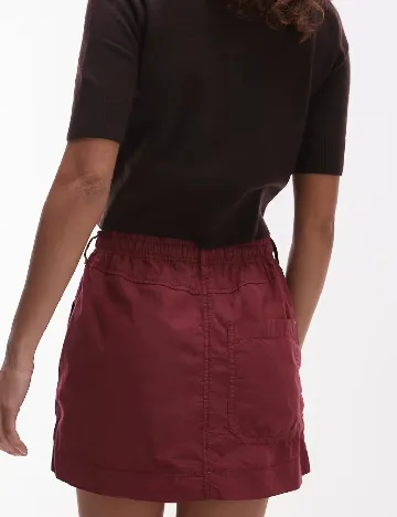 Fusta Top Shop, visiniu