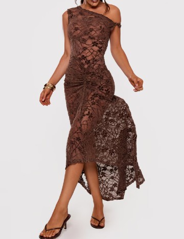 Rochie lunga PRETTYLITTLETHING, maro