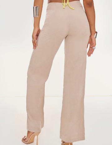 Pantaloni PRETTYLITTLETHING, bej