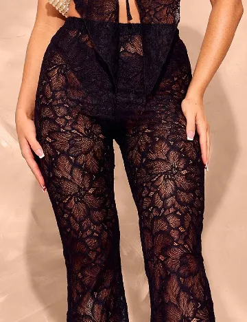 Pantaloni PRETTYLITTLETHING, negru