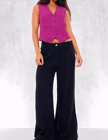 Vesta PRETTYLITTLETHING, mov