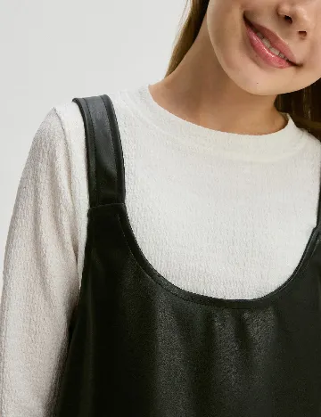 Compleu Reserved, alb/negru Negru