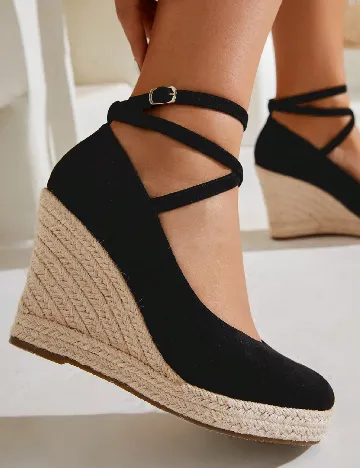 Pantofi Cuccoo, negru
