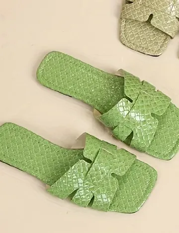 Slapi SHEIN, verde
