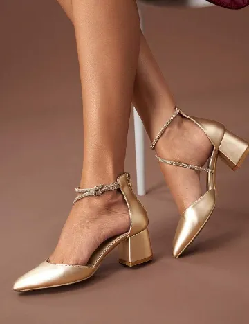 Pantofi SHEIN, crem