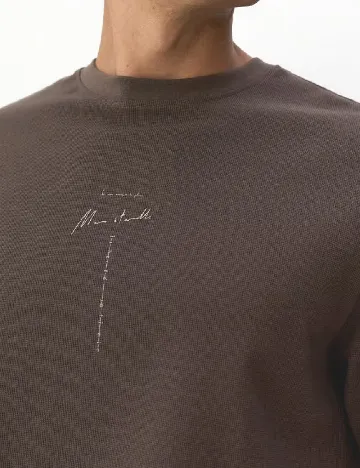 Tricou Reserved, maro