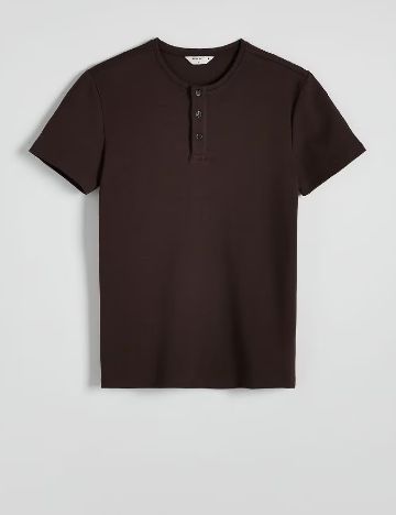 Tricou Reserved, maro