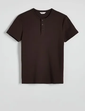 Tricou Reserved, maro