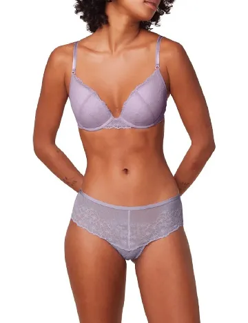 Sutien Triumph, mov