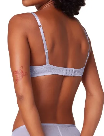 Sutien Triumph, mov