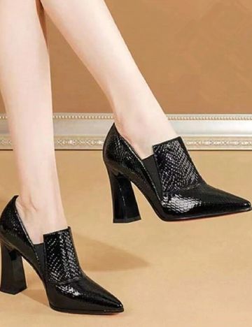 Pantofi SHEIN, negru