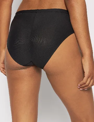 Chilot Triumph, negru