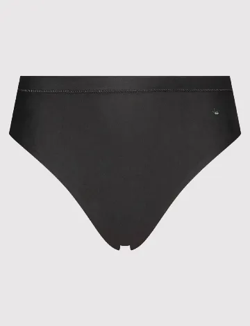 Chilot Triumph, negru